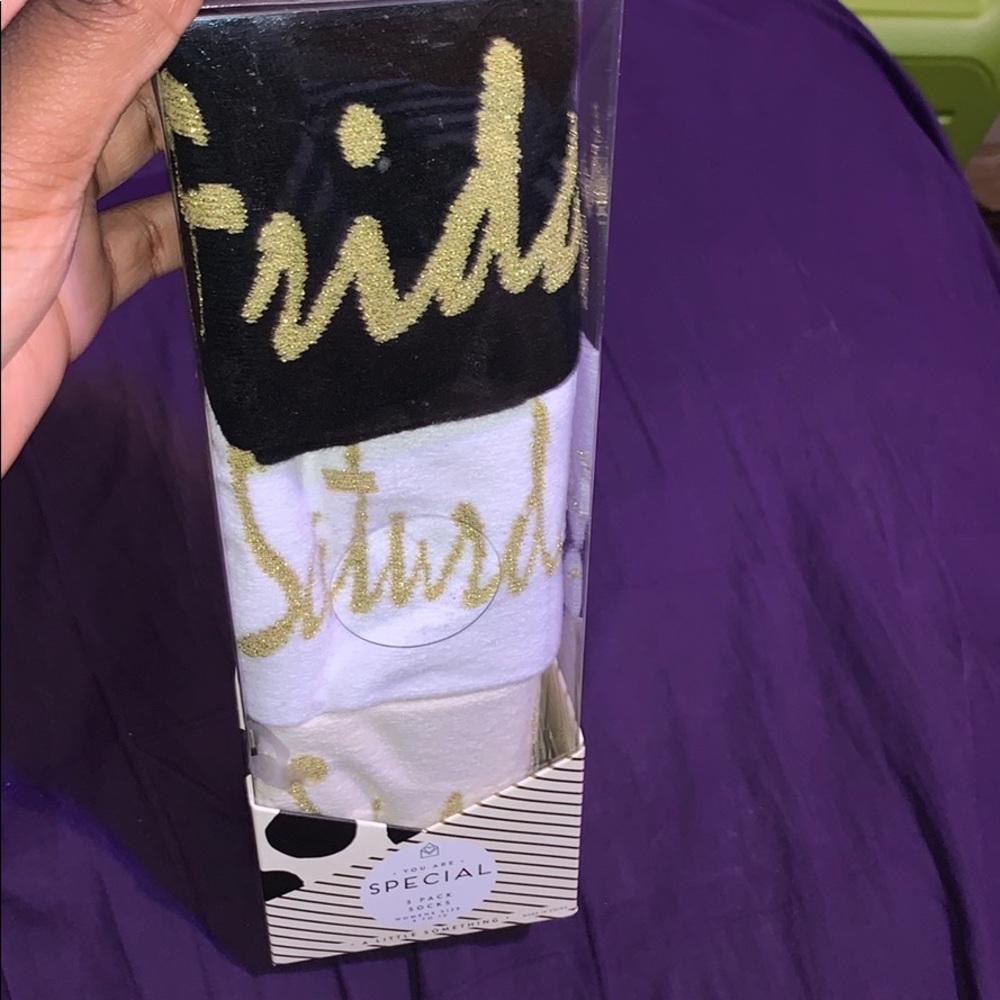 Weekend Labeled socks